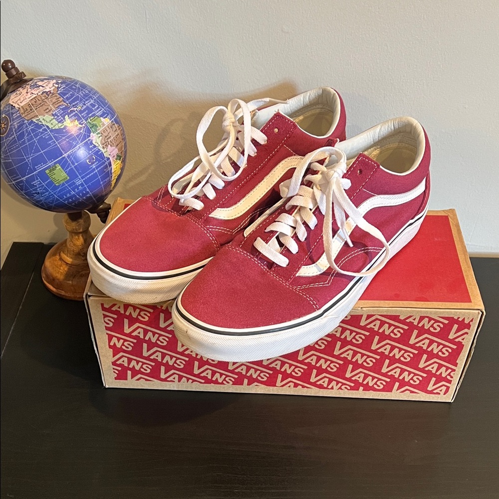 Like New Vans Old Skool Mens size 10.5 in Dry Rose w/ box